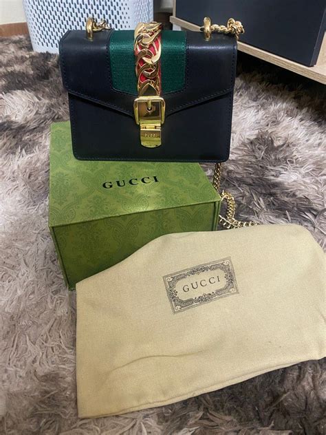 gucci sylvie small leather wallet|gucci wallet clearance.